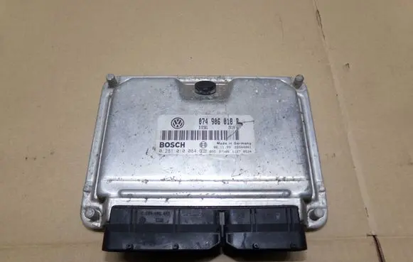 Volkswagen Transporter - Caravelle T4 Engine control unit/module 0281010084