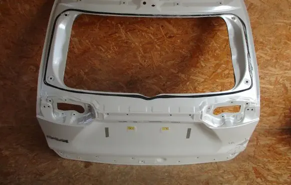 Toyota RAV 4 (XA50) Tailgate/trunk/boot lid 