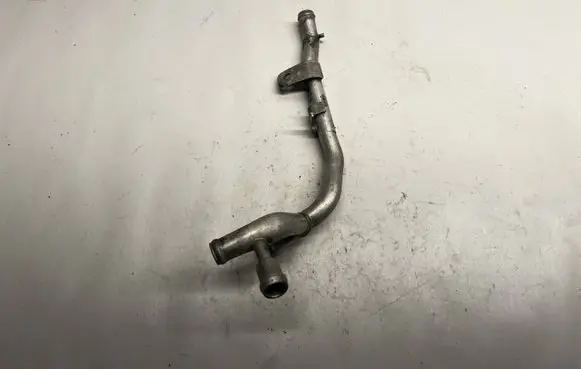 Audi A8 S8 D4 4H Engine coolant pipe/hose 079004201