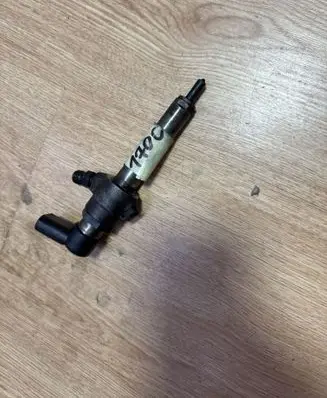 Mazda 2 Fuel injector 020007