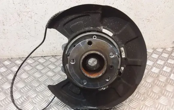 BMW X6 F16 Rear wheel hub 687721801