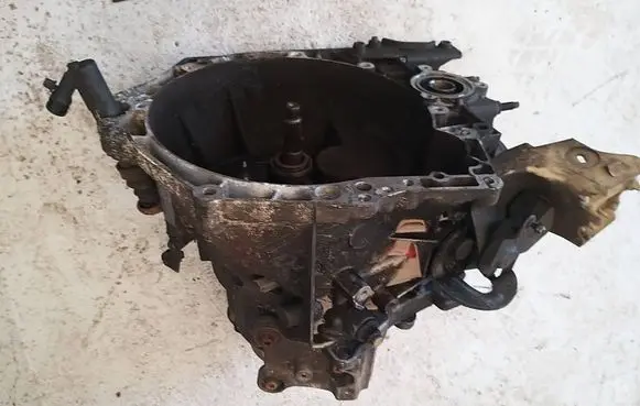 Citroen C3 Picasso Manual 5 speed gearbox 9680886910