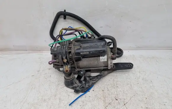 Tesla Model S Air suspension compressor/pump 4430203031