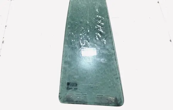 Opel Zafira A Rear vent window glass 