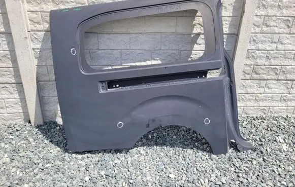 Peugeot Expert Side car body part 