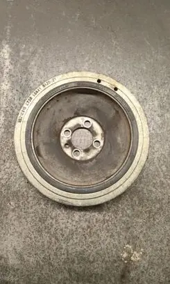 Opel Astra H Crankshaft pulley 55210310