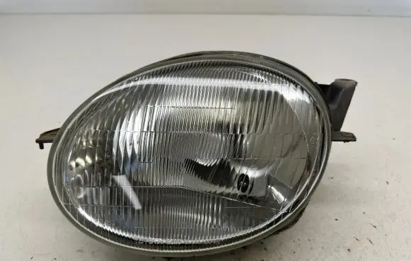 Toyota Corolla E110 Headlight/headlamp 10076587