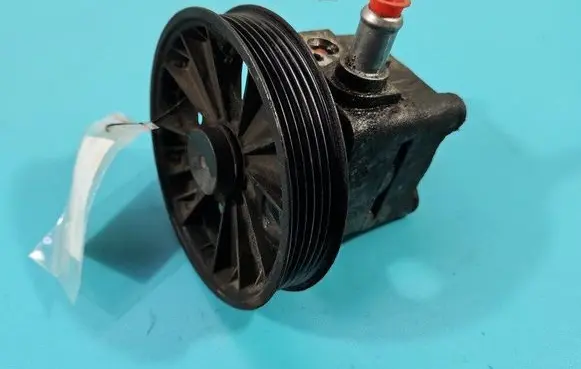 Volvo XC90 Power steering pump 30665100 IMPRK1457720