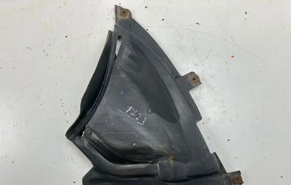 BMW 1 F20 F21 Front underbody cover/under tray 7241848
