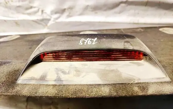 Hyundai Sonata Third/center stoplight