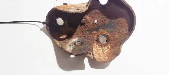Mazda 2 Bracket in trunk/boot 