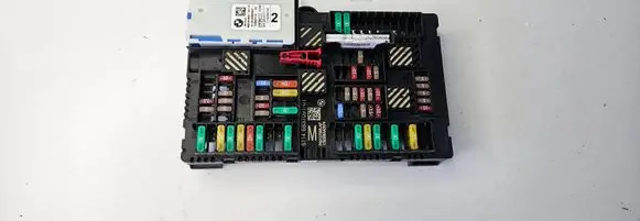 BMW 5 G30 G31 Fuse module 6837091 P00127005AP 17B308AA0974