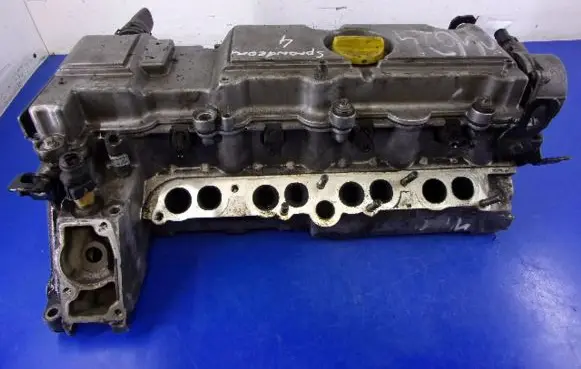 Opel Vectra B Engine head R9128018
