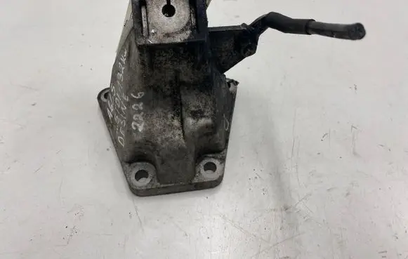 Audi A6 S6 C5 4B Engine mounting bracket 4B0199308E