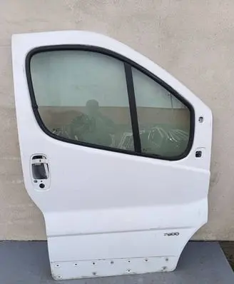 Opel Vivaro Front door
