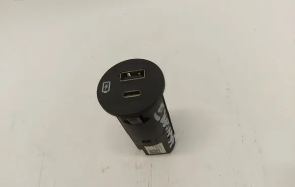 Ford Ranger IV USB socket connector 