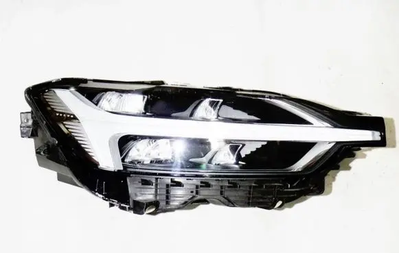 Volvo XC60 Headlight/headlamp 32133549