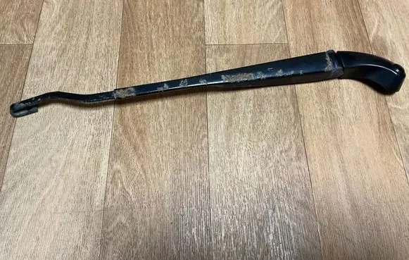 Mini One - Cooper R50 - 53 Front wiper blade arm 80005586