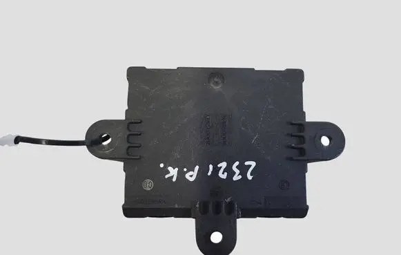 Jaguar XF X250 Door control unit/module AH2214D618AD 102127300