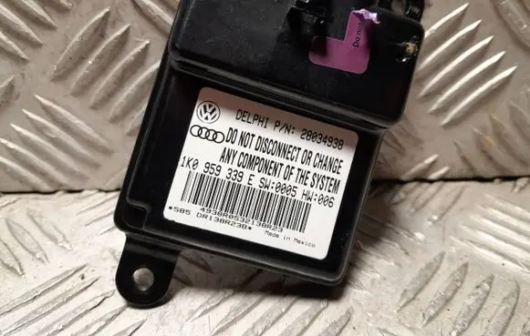 Volkswagen Jetta V Other control units/modules 1K0959339E 28034938 4938R053213882