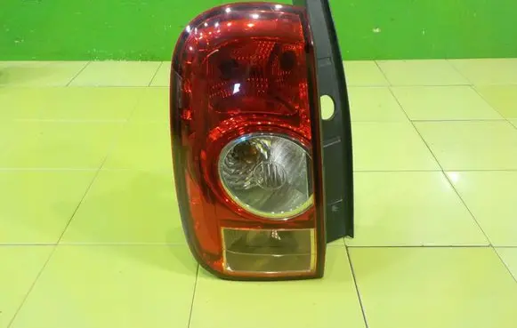 Dacia Duster Rear/tail lights 