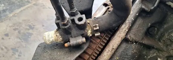 Renault Kangoo I Engine coolant pipe/hose