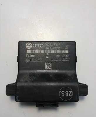 Volkswagen Golf V Gateway control module 1K0907530F
