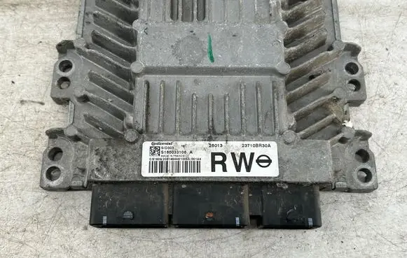 Nissan Qashqai Engine control unit/module 23710BR30A S180033108A