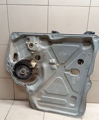 Volkswagen Transporter - Caravelle T5 Front door manual window regulator 7H0837730L 1477902