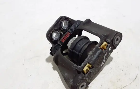 Volvo XC60 Engine mount bracket 31480353