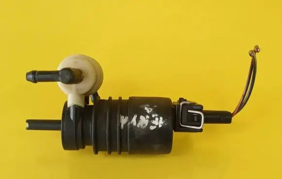Opel Meriva A Windscreen/windshield washer pump
