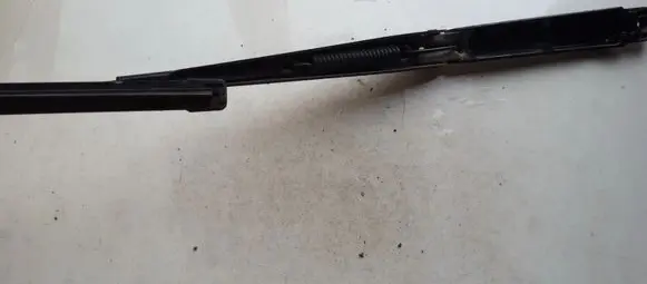 Volvo XC90 Front wiper blade arm 30753820