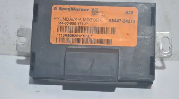 Hyundai Tucson JM Transfer box differential control unit 9544724215