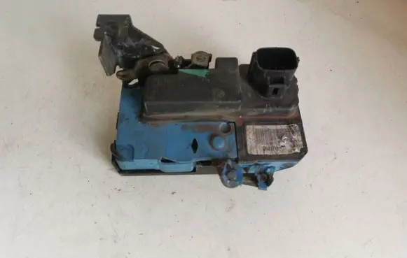 Volvo S80 Front door lock