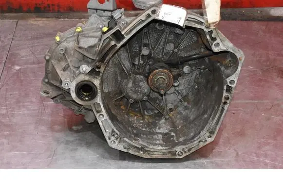 Nissan Qashqai Manual 6 speed gearbox TL4113