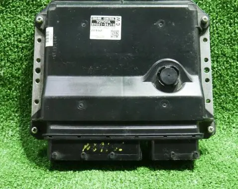 Toyota Camry Engine control unit/module 8966106C71