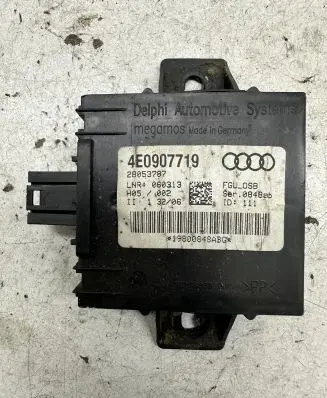 Audi A8 S8 D3 4E Alarm control unit/module 4E0907719