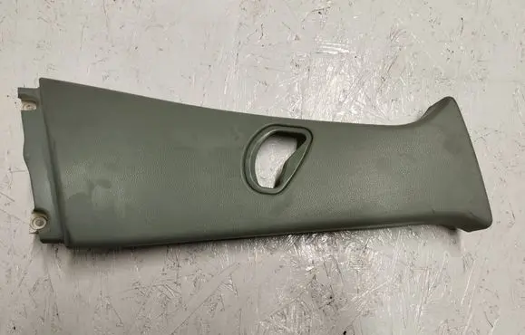BMW 7 E65 E66 (B) pillar trim (top) 51437001
