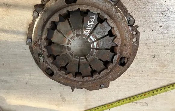 Toyota Corolla E110 Pressure plate 12180
