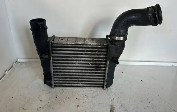 Audi A4 S4 B6 8E 8H Intercooler radiator 8e0145805s