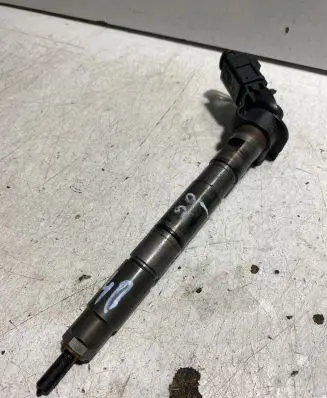 Audi A6 S6 C6 4F Fuel injector 059130277Q