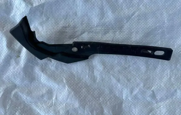 Audi A3 S3 8V Sill supporting ledge 8V5807083A
