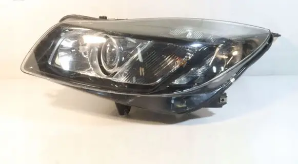 Opel Insignia A Headlight/headlamp 13226792