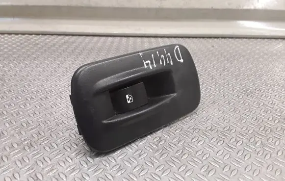 Renault Trafic II (X83) Electric window control switch 8200011870