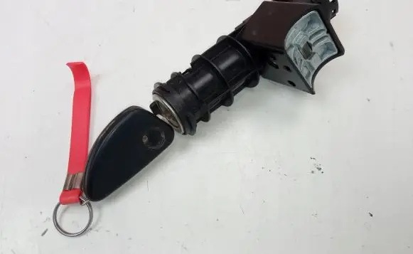 Alfa Romeo 156 Ignition lock TRWSIPEA06670