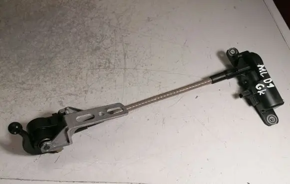 Mercedes-Benz GL X164 Vent window/glass motor A1646700604