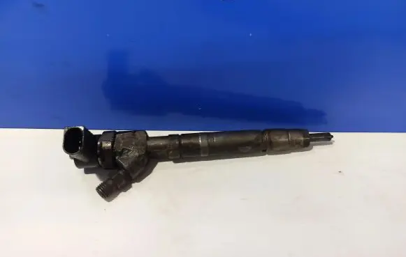 Mercedes-Benz C W203 Fuel injector A6130760187