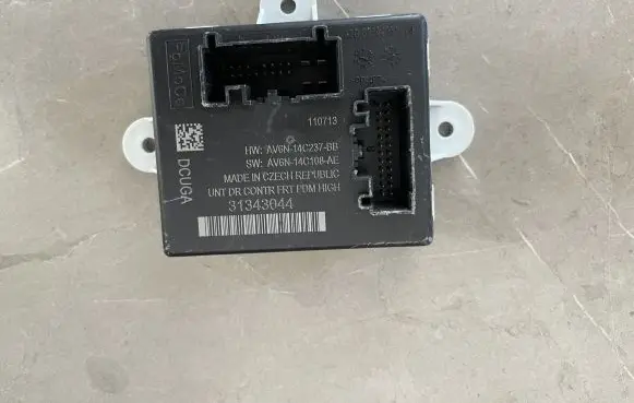 Volvo V40 Other devices 9823741380