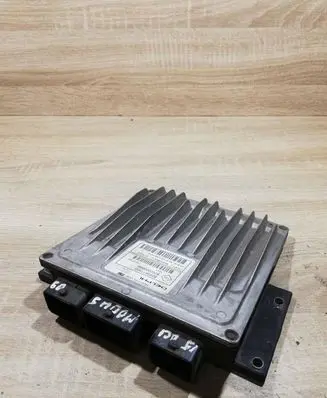 Renault Clio III Engine control unit/module ECU 8200911560 8200909666