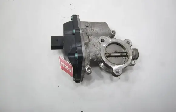 Volkswagen PASSAT B8 Throttle valve 04L131501M 00978 2607170512